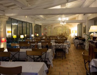 Mas des Sables dining-area