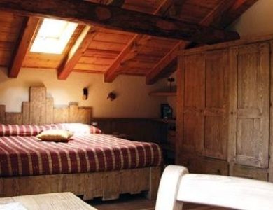 hotel-herbetet-bedroom-l
